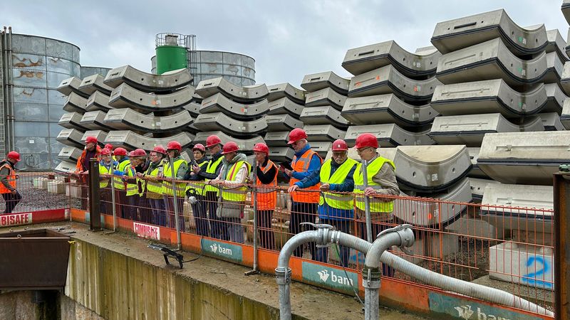 Grubenwasser4 - Informationsveranstaltung zu den Grubenwasserkanal Baustellen - Direkt an der Baustelle, wo die Bohrungen stattfinden Grubenwasser4
